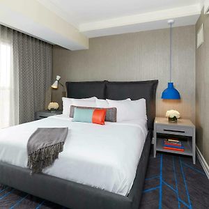 One-Bedroom King Suite
